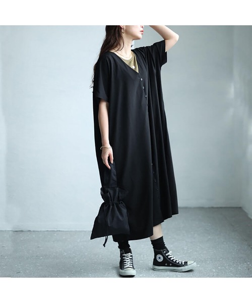 GOLDJAPAN(ゴールドジャパン)の「Vネックワイドロングワンピース【大きいサイズ対応】(ワンピース・レディース・ブラック/グリーン・LL~3L/4L~5L)」の14枚目の写真