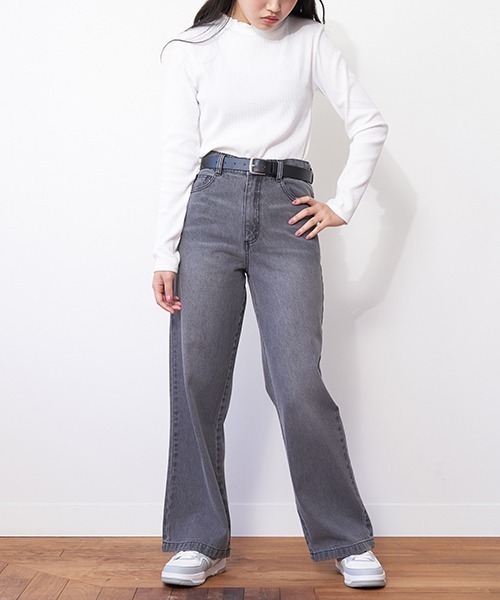 LOVETOXIC（ラブトキシック）の「ベルトつきワイドパンツ（その他パンツ・キッズ・ライトブルー/グレー/オフホワイト・S/L/M）」の2枚目の写真