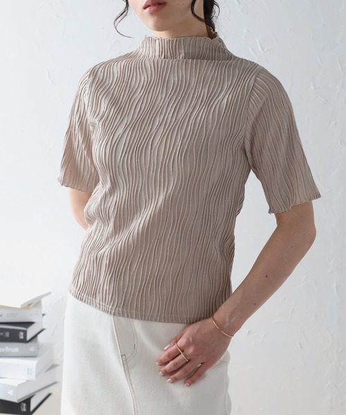 Fizz(フィズ)の「ウェーブジャガード ボトルネックTee(Tシャツ/カットソー・レディース・グレイッシュベージュ/アイボリー/ブラック/ブルー/ライム・M)」の3枚目の写真