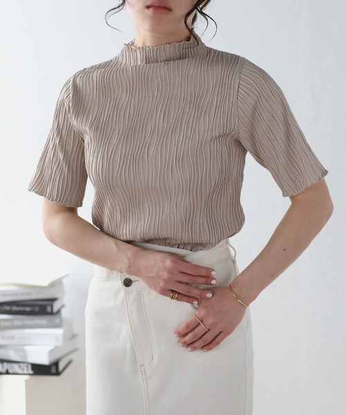 Fizz(フィズ)の「ウェーブジャガード ボトルネックTee(Tシャツ/カットソー・レディース・グレイッシュベージュ/アイボリー/ブラック/ブルー/ライム・M)」の18枚目の写真