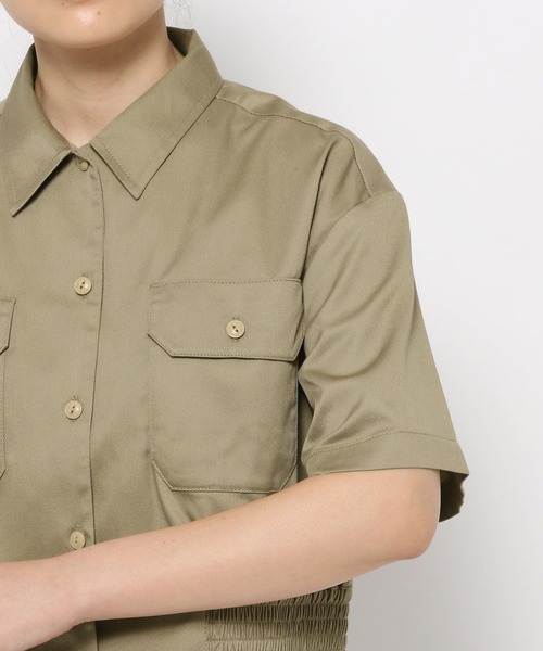 LOWRYS FARM(ローリーズファーム)の「DickiesショートシャツSS(シャツ/ブラウス・レディース・ベージュ/ブラック/ネイビー・FREE)」の8枚目の写真