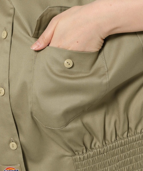 LOWRYS FARM(ローリーズファーム)の「DickiesショートシャツSS(シャツ/ブラウス・レディース・ベージュ/ブラック/ネイビー・FREE)」の10枚目の写真