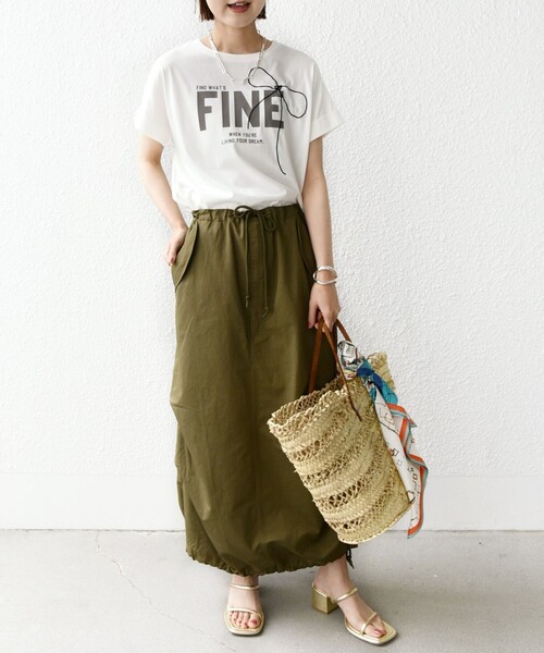 SHIPS(シップス)の「【WEB限定】〈手洗い可能〉バリエーション ロゴ 刺繍 プリントTEE(Tシャツ/カットソー・レディース・ホワイト系その他/ホワイト系/オフホワイト/チャコールグレー/ホワイト/ライトホワイト・ONE SIZE)」の16枚目の写真