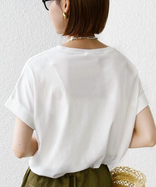 SHIPS（シップス）の「【WEB限定】〈手洗い可能〉バリエーション ロゴ 刺繍 プリントTEE（Tシャツ/カットソー・レディース・ホワイト系その他/ホワイト系/オフホワイト/チャコールグレー/ホワイト/ライトホワイト・ONE SIZE）」の9枚目の写真