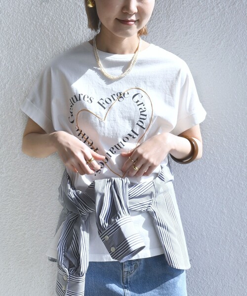SHIPS（シップス）の「【WEB限定】〈手洗い可能〉バリエーション ロゴ 刺繍 プリントTEE（Tシャツ/カットソー・レディース・ホワイト系その他/ホワイト系/オフホワイト/チャコールグレー/ホワイト/ライトホワイト・ONE SIZE）」の19枚目の写真