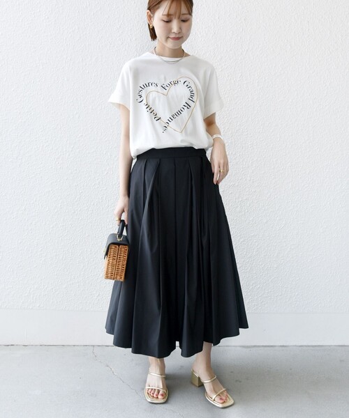 SHIPS（シップス）の「【WEB限定】〈手洗い可能〉バリエーション ロゴ 刺繍 プリントTEE（Tシャツ/カットソー・レディース・ホワイト系その他/ホワイト系/オフホワイト/チャコールグレー/ホワイト/ライトホワイト・ONE SIZE）」の21枚目の写真