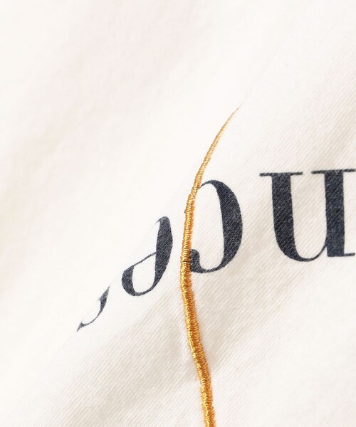 SHIPS（シップス）の「【WEB限定】〈手洗い可能〉バリエーション ロゴ 刺繍 プリントTEE（Tシャツ/カットソー・レディース・ホワイト系その他/ホワイト系/オフホワイト/チャコールグレー/ホワイト/ライトホワイト・ONE SIZE）」の14枚目の写真