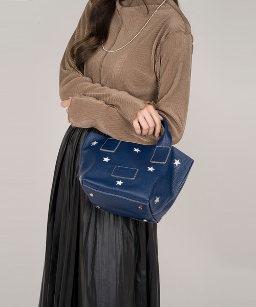 NUR（ヌール）の「【NUR/ヌール】星柄刺繍　ミニ　レザー　トートバッグ　VIOLA MINI（トートバッグ・レディース・ネイビー/ゴールド/ブラック/シルバー/ベージュ/ナチュラル/ライトグリーン/モカ・FREE）」の20枚目の写真