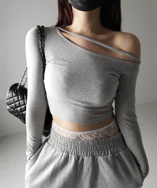 me+em select（ミームセレクト）の「【 ３color 】ストラップワンショルダーショートカットソートップス ／ strap one shoulder short cutsew tops（Tシャツ/カットソー・レディース・ホワイト/ブラック/グレー・FREE）」の3枚目の写真