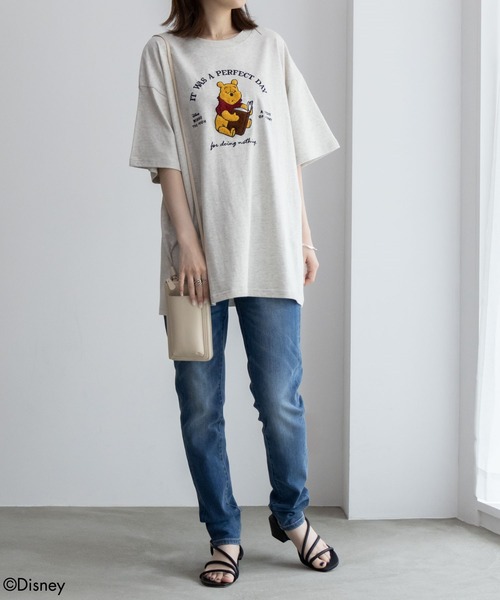 Disney（ディズニー）の「Disney サガラ刺繍Ｔシャツ 綿100%（Tシャツ/カットソー・レディース・ベージュ系1/チャコールグレー/ベージュ系/ベージュ・フリー）」の21枚目の写真