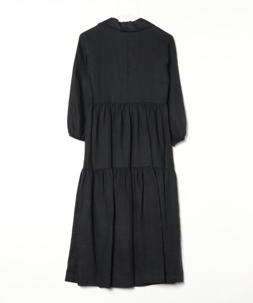 BENETTON (UNITED COLORS OF BENETTON)（ベネトンユナイテッドカラーズオブベネトン）の「リネン100％襟付き長袖ティアードロングワンピース（ワンピース・レディース・ピンクベージュ/カーキ/ブラック/ライトベージュ・X-SMALL/MEDIUM/SMALL/XX-SMALL）」の5枚目の写真