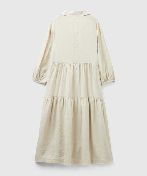 BENETTON (UNITED COLORS OF BENETTON)（ベネトンユナイテッドカラーズオブベネトン）の「リネン100％襟付き長袖ティアードロングワンピース（ワンピース・レディース・ピンクベージュ/カーキ/ブラック/ライトベージュ・X-SMALL/MEDIUM/SMALL/XX-SMALL）」の21枚目の写真