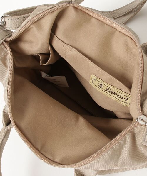 favori（ファヴォリ）の「EM:favori モロニ　2WAYトート　ファスナー＋フラップトート　海外旅行バッグ　スリ対策バッグ　 スリ防止バッグ（トートバッグ・レディース・レオパード/ベージュ/ブラック/カーキ・FREE）」の8枚目の写真