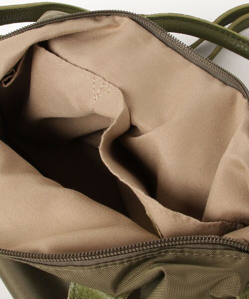 favori（ファヴォリ）の「EM:favori モロニ　2WAYトート　ファスナー＋フラップトート　海外旅行バッグ　スリ対策バッグ　 スリ防止バッグ（トートバッグ・レディース・レオパード/ベージュ/ブラック/カーキ・FREE）」の10枚目の写真