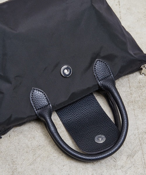 favori（ファヴォリ）の「EM:favori モロニ　2WAYトート　ファスナー＋フラップトート　海外旅行バッグ　スリ対策バッグ　 スリ防止バッグ（トートバッグ・レディース・レオパード/ベージュ/ブラック/カーキ・FREE）」の21枚目の写真