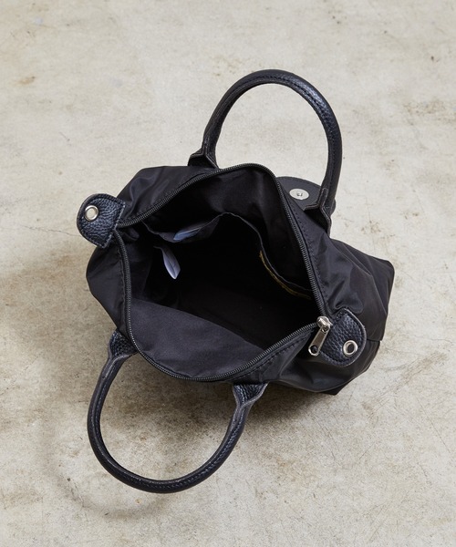 favori（ファヴォリ）の「EM:favori モロニ　2WAYトート　ファスナー＋フラップトート　海外旅行バッグ　スリ対策バッグ　 スリ防止バッグ（トートバッグ・レディース・レオパード/ベージュ/ブラック/カーキ・FREE）」の22枚目の写真