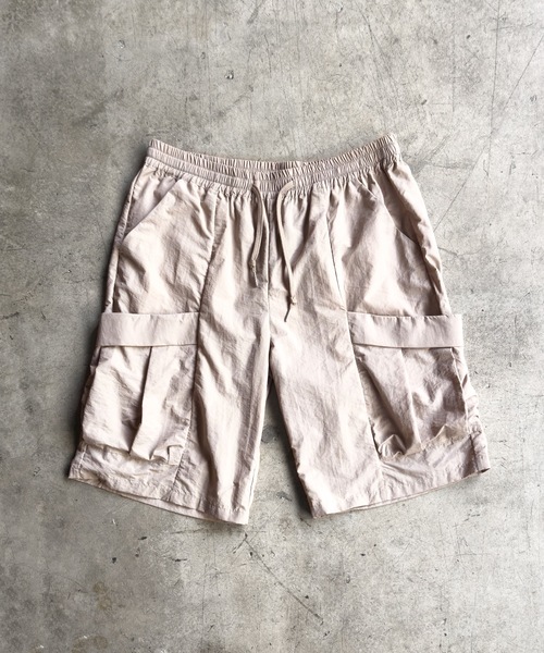 COMMON WARE(コモンウェアー)の「COMMONWARE:ナイロンワッシャー カーゴショーツ(カーゴパンツ・メンズ・ブラック/カーキ/ベージュ・XL/L/M)」の12枚目の写真
