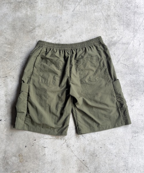 COMMON WARE(コモンウェアー)の「COMMONWARE:ナイロンワッシャー カーゴショーツ(カーゴパンツ・メンズ・ブラック/カーキ/ベージュ・XL/L/M)」の14枚目の写真