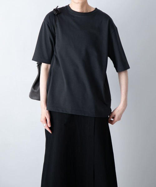 かぐれ(カグレ)の「ラクシュミコットン半袖Tシャツ(Tシャツ/カットソー・レディース・ホワイト/チャコールグレー・FREE)」の2枚目の写真