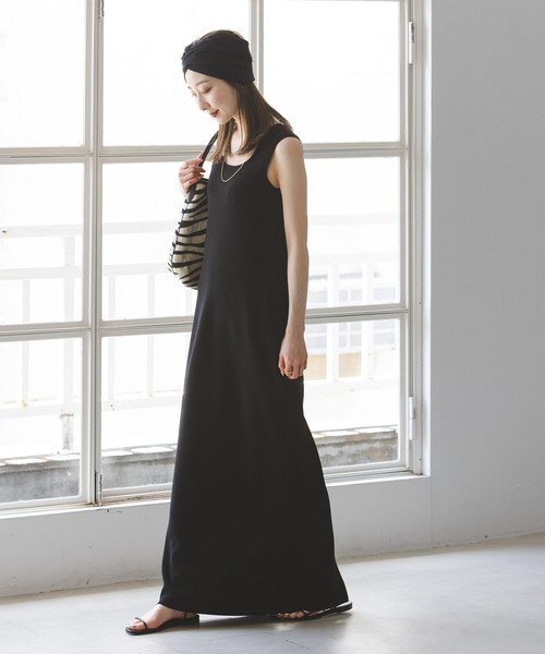 Noble（ノーブル）の「ニットジョーゼットニュアンスネックワンピース（ワンピース・レディース・ブラック/ベージュ・FREE）」の2枚目の写真