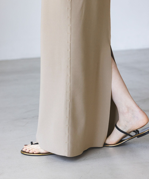 Noble（ノーブル）の「ニットジョーゼットニュアンスネックワンピース（ワンピース・レディース・ブラック/ベージュ・FREE）」の8枚目の写真