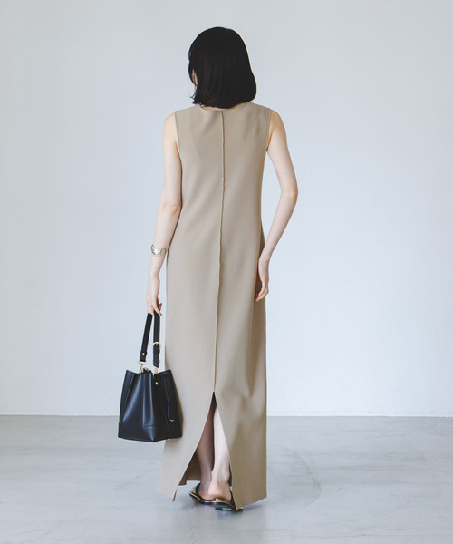 Noble（ノーブル）の「ニットジョーゼットニュアンスネックワンピース（ワンピース・レディース・ブラック/ベージュ・FREE）」の11枚目の写真