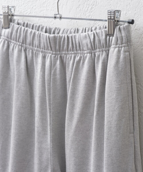 WHIMSIC（ウィムジック）の「【UNISEX/2サイズ展開】プレーティングジャージーステッチトラックパンツ（その他パンツ・メンズ・シルバー/チャコールグレー・1/2）」の16枚目の写真