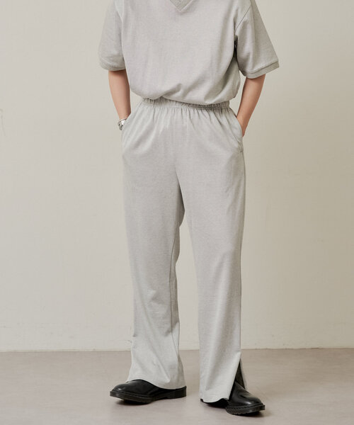 WHIMSIC（ウィムジック）の「【UNISEX/2サイズ展開】プレーティングジャージーステッチトラックパンツ（その他パンツ・メンズ・シルバー/チャコールグレー・1/2）」の22枚目の写真