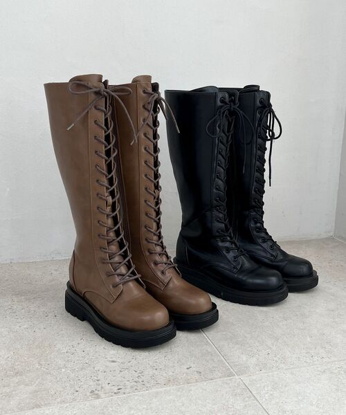 MAJESTIC LEGON（マジェスティックレゴン）の「レースアップロング