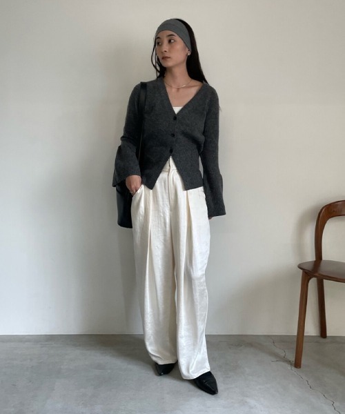 select MOCA（セレクトモカ）の「ベルスリーブVネックニットカーディガン（カーディガン/ボレロ・レディース・チャコール/オートミール/ブラック・FREE）」の11枚目の写真