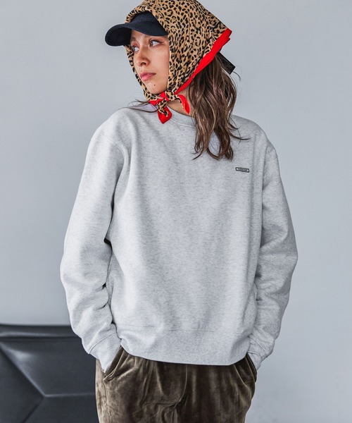 HEREIAM(ヘレイアム)の「【HEREIAM】ユニセックス/ワッペンロゴ裏起毛トレーナー(スウェット・レディース・モスグリーン/ブラック/ヘザーグレー/バイオレット・MEDIUM/LARGE)」の22枚目の写真