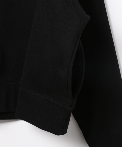 HEREIAM(ヘレイアム)の「【HEREIAM】ユニセックス/ワッペンロゴ裏起毛トレーナー(スウェット・レディース・モスグリーン/ブラック/ヘザーグレー/バイオレット・MEDIUM/LARGE)」の8枚目の写真