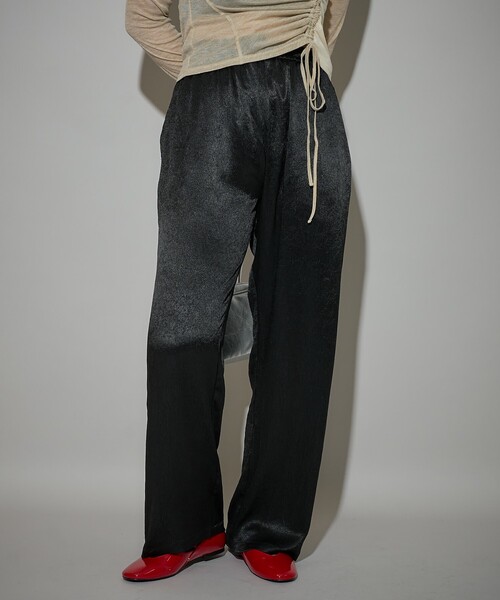 PUBLUX(パブリュクス)の「PUBLUX/パブリュクス ライン入サテンパンツ 限定展開(その他パンツ・レディース・グレー/ブラック/ピンク・フリ-)」の8枚目の写真