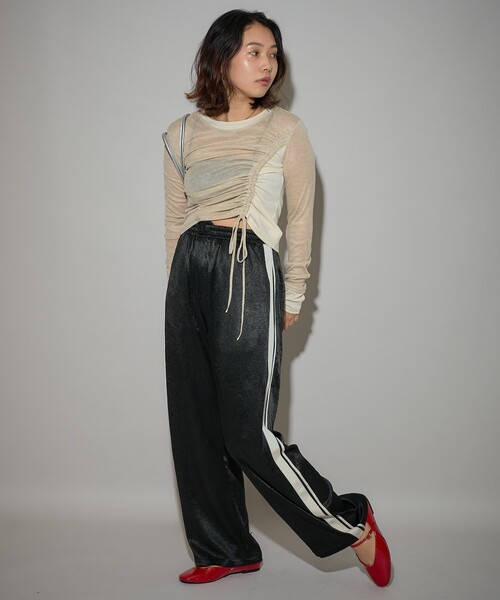 PUBLUX(パブリュクス)の「PUBLUX/パブリュクス ライン入サテンパンツ 限定展開(その他パンツ・レディース・グレー/ブラック/ピンク・フリ-)」の16枚目の写真