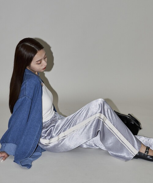 PUBLUX(パブリュクス)の「PUBLUX/パブリュクス ライン入サテンパンツ 限定展開(その他パンツ・レディース・グレー/ブラック/ピンク・フリ-)」の21枚目の写真