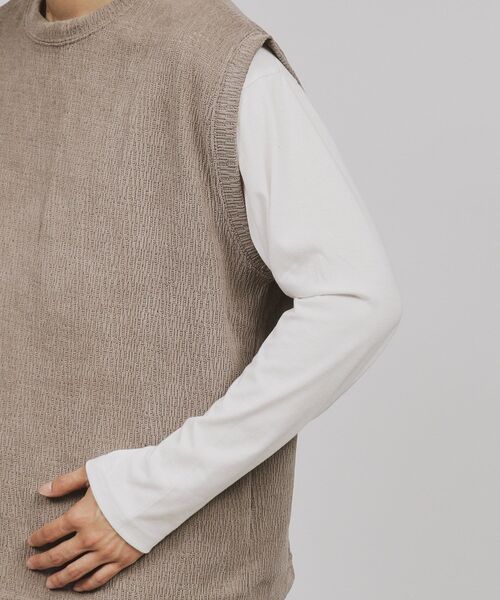 tk.TAKEO KIKUCHI(ティーケータケオキクチ)の「◆【2点セット】モールベスト&カットソー(ベスト・メンズ・チャコールグレー/サンドベージュ/ネイビー・04/03/02)」の9枚目の写真