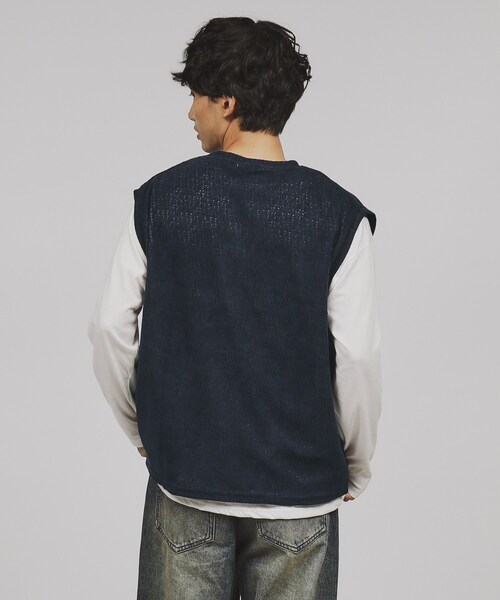 tk.TAKEO KIKUCHI(ティーケータケオキクチ)の「◆【2点セット】モールベスト&カットソー(ベスト・メンズ・チャコールグレー/サンドベージュ/ネイビー・04/03/02)」の21枚目の写真