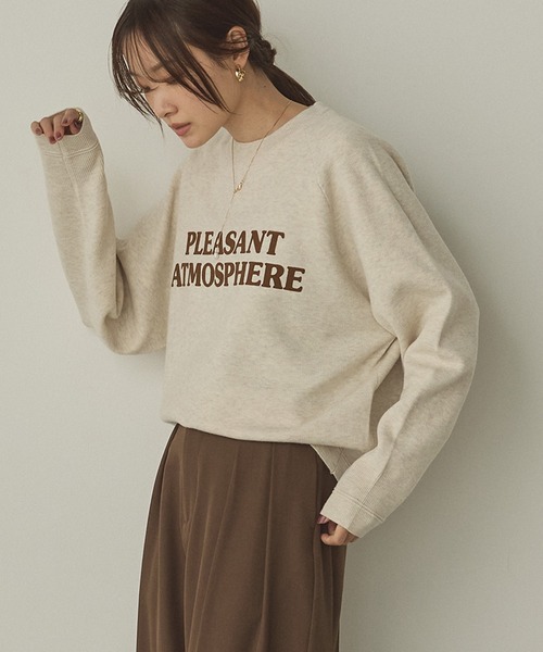 hunch(ハンチ)の「【WEB限定/別注】【新色追加】ソフトタッチ ロゴニット(ニット/セーター・レディース・カーキ系/ブルー系その他/オートミール/ベージュ系その他2/杢グレー/チャコールグレー×ブラック/ブラック系その他/ブラウン系その他/ネイビー系・FREE)」の14枚目の写真