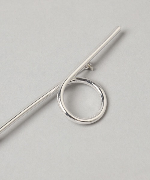 A part by（アパートバイ）の「ヒネリブローチ（ブローチ/コサージュ・レディース・シルバー/ゴールド・FREE）」の5枚目の写真