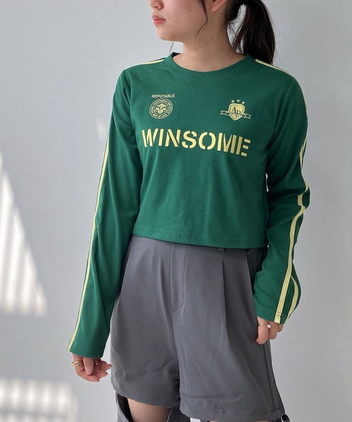 AS KNOW AS plus（アズノゥアズプラス）の「◇袖ラインゲームシャツ ロゴ刺繍 テレコリブプルオーバー（Tシャツ/カットソー・レディース・チャコールグレー/アイボリー/グリーン/レッド/ベージュ系/グレー系/アイボリー系/ネイビー系・FREE）」の6枚目の写真