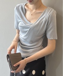 Alum'（アルム）の「ドレープデザインショートスリーブＴ（Tシャツ/カットソー）」