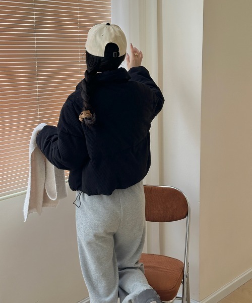 by muni:r（バイ ムニール）の「コーデュロイボタンダウンジャケット（ダウンジャケット/コート・レディース・ブラック/クリーム/ホワイト・FREE）」の11枚目の写真