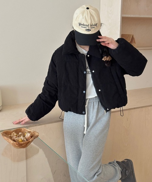 by muni:r（バイ ムニール）の「コーデュロイボタンダウンジャケット（ダウンジャケット/コート・レディース・ブラック/クリーム/ホワイト・FREE）」の15枚目の写真