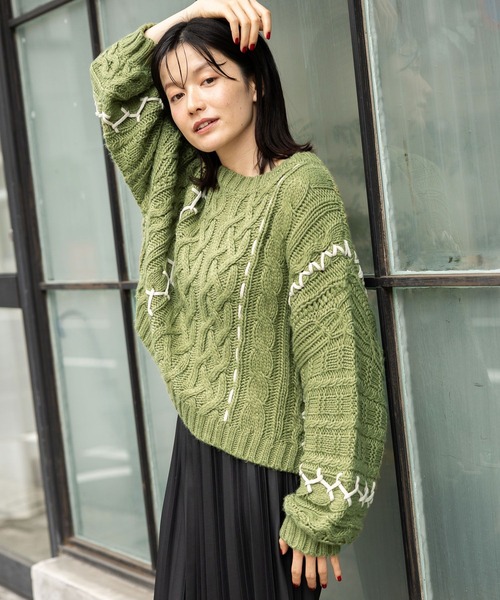niko and（ニコアンド）の「ケーブルステッチニットプルオーバー