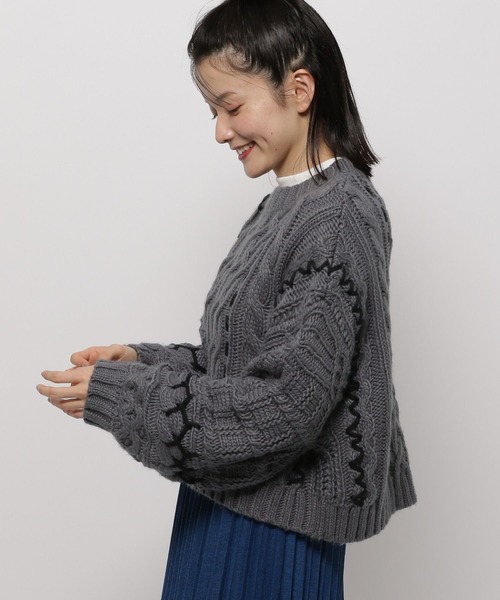 niko and...(ニコアンド)の「ケーブルステッチニットプルオーバー(ニット/セーター・レディース・ライトグリーン/アイボリー/ブラック/グレー・MEDIUM/LARGE)」の21枚目の写真