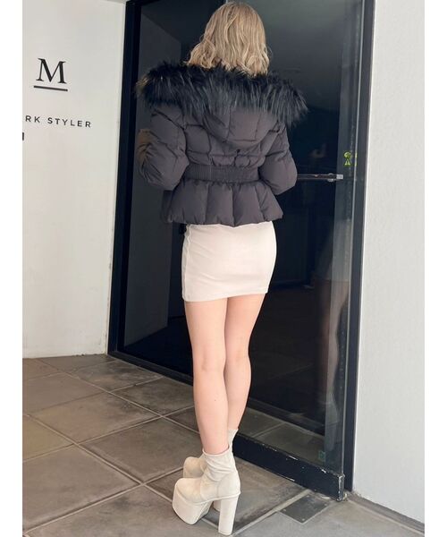 GYDA(ジェイダ)の「GYGYベルト付きショートダウンコート(ダウンジャケット/コート・レディース・ブラック・FREE)」の8枚目の写真