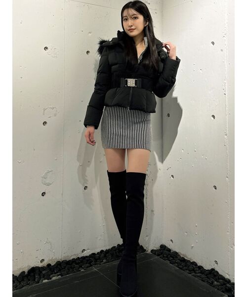 GYDA(ジェイダ)の「GYGYベルト付きショートダウンコート(ダウンジャケット/コート・レディース・ブラック・FREE)」の11枚目の写真