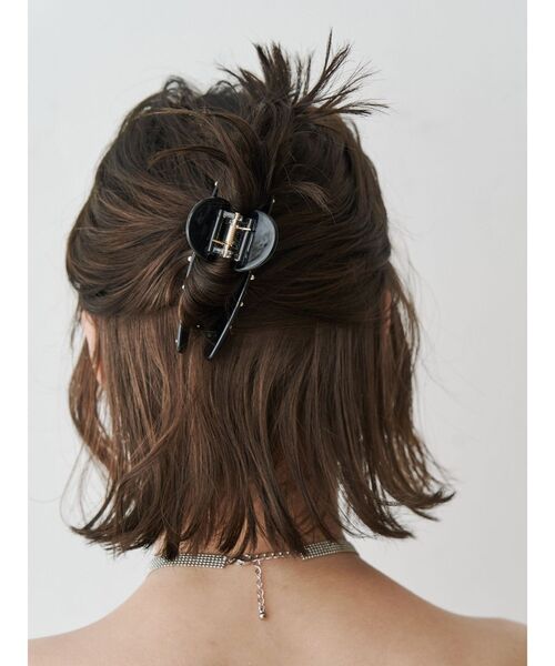 jouetie（ジュエティ）の「スタッズヘアクリップ（ヘアピン・レディース・アイボリー/ブラック・FREE）」の4枚目の写真