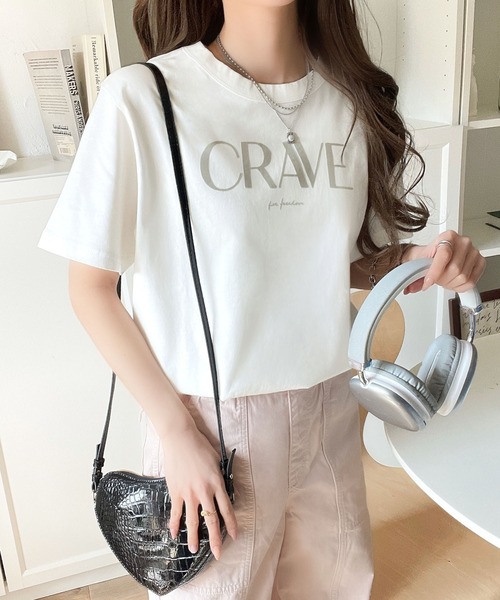 classicalelf(クラシカルエルフ)の「垢抜けた大人カジュアル。オーガニックコットン100%フロッキーロゴプリントTシャツ(Tシャツ/カットソー・レディース・杢グレー/グレイッシュベージュ/ホワイト/ネイビー/チャコール・MEDIUM/LARGE/X-LARGE/SMALL)」の15枚目の写真