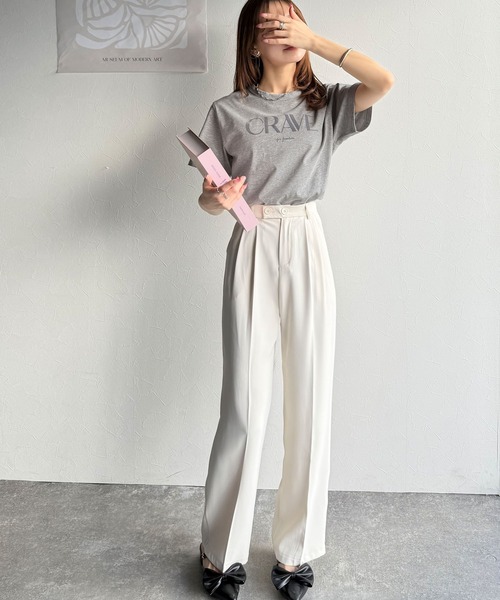 classicalelf(クラシカルエルフ)の「垢抜けた大人カジュアル。オーガニックコットン100%フロッキーロゴプリントTシャツ(Tシャツ/カットソー・レディース・杢グレー/グレイッシュベージュ/ホワイト/ネイビー/チャコール・MEDIUM/LARGE/X-LARGE/SMALL)」の18枚目の写真